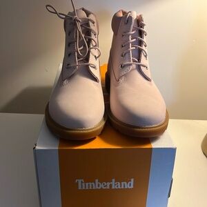 Timberland classic 6” Waterproof boot NEW  light pink nubuck leather. Youth 3 M